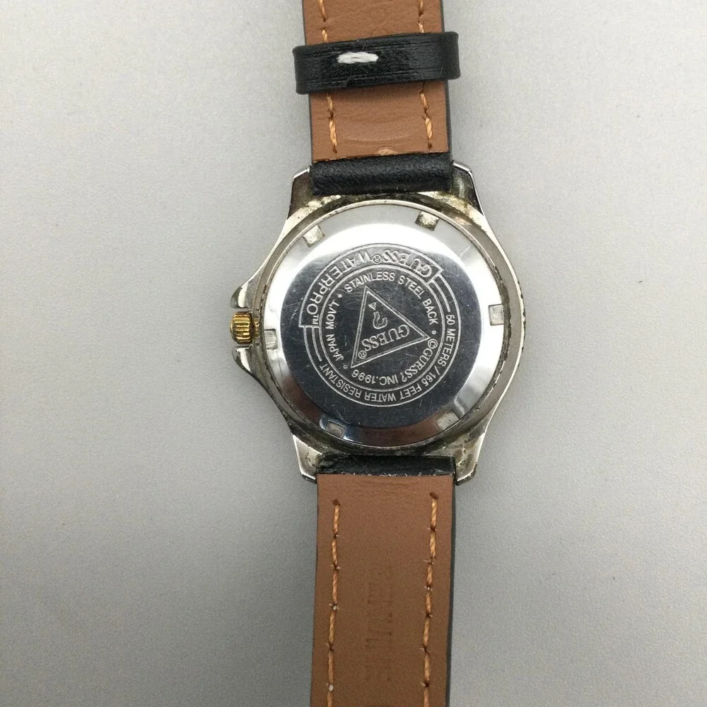 Vintage Guess Waterpro 1989 Womens Watch 30mm Green Dial Leather New Battery